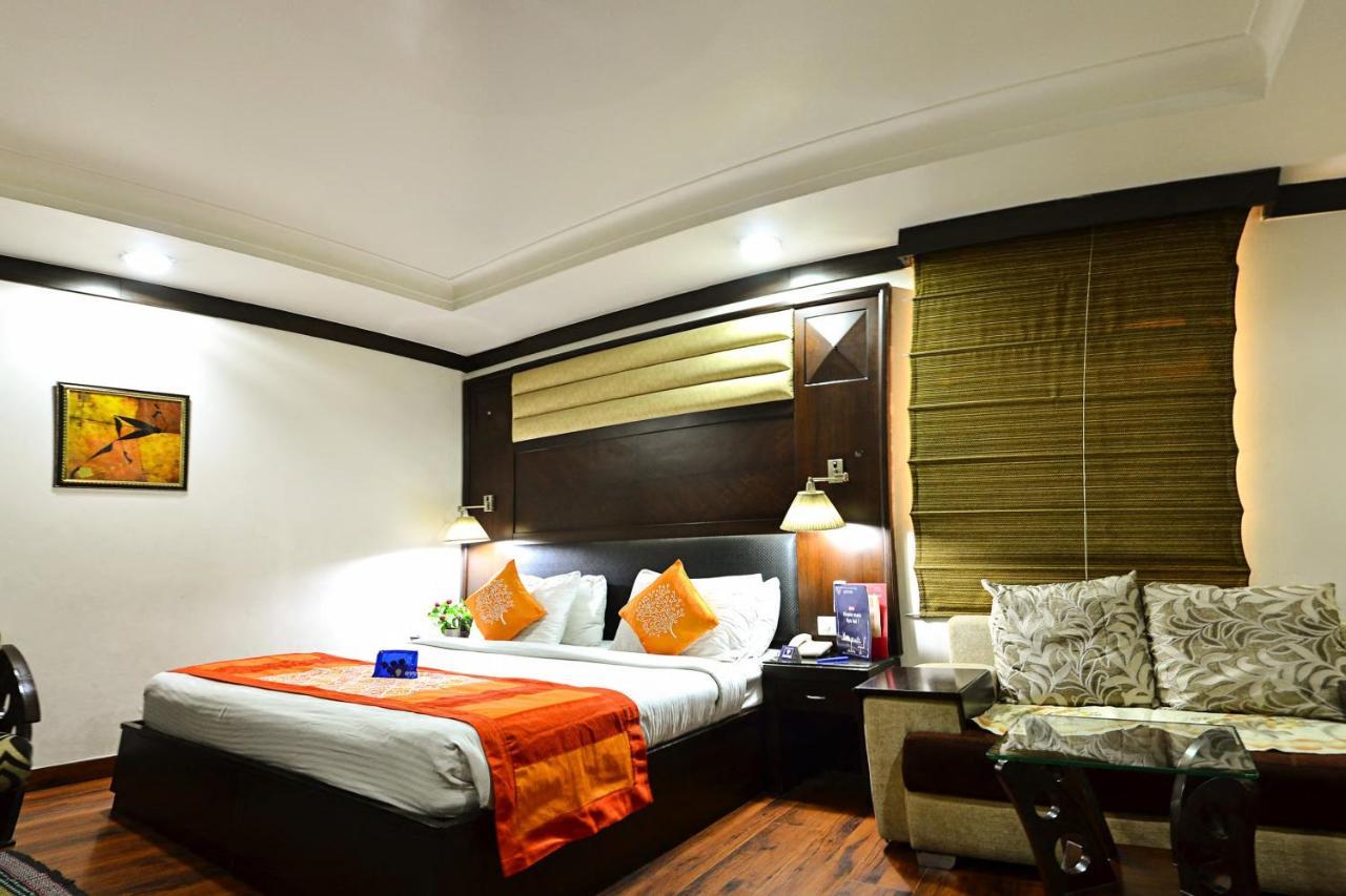 Capital O 2741 Hotel Corporate Point Delhi  Esterno foto